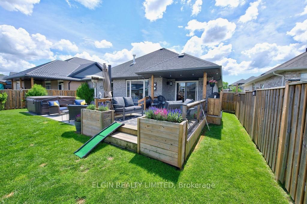 40 Glengariff Drive • Southwold, ON photo 35