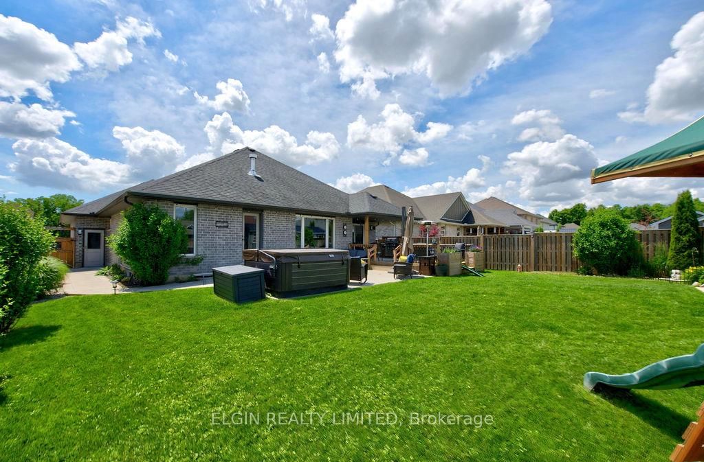 40 Glengariff Drive • Southwold, ON photo 37