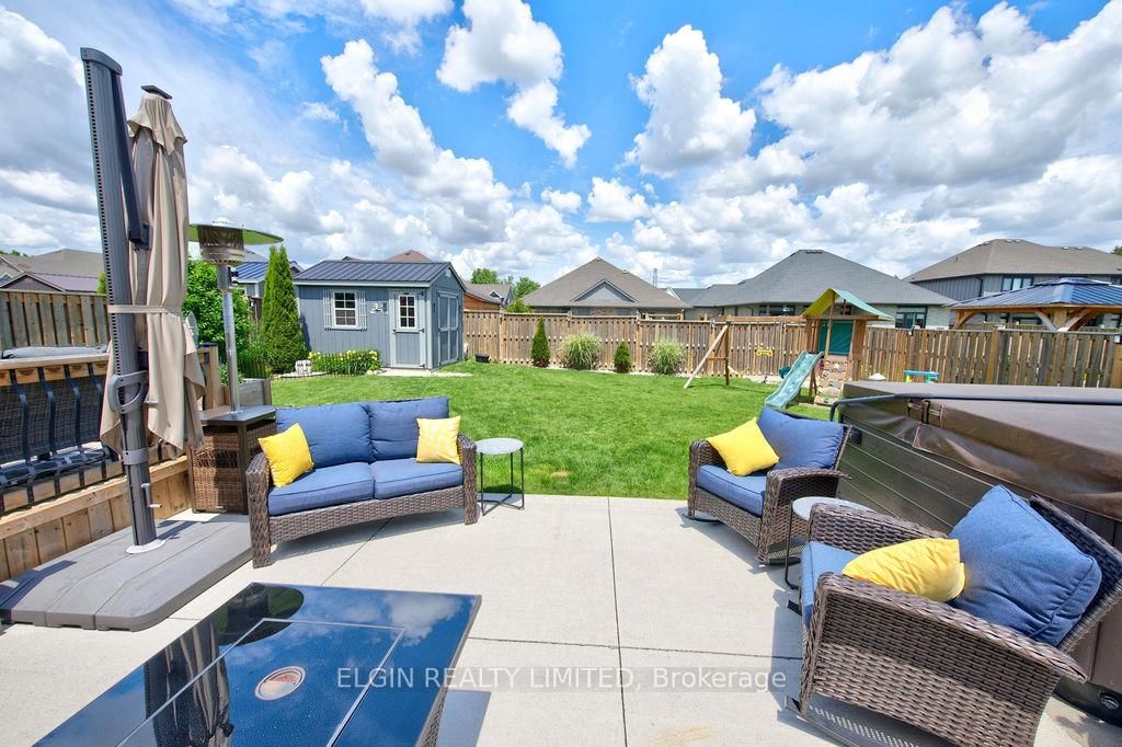 40 Glengariff Drive • Southwold, ON photo 39