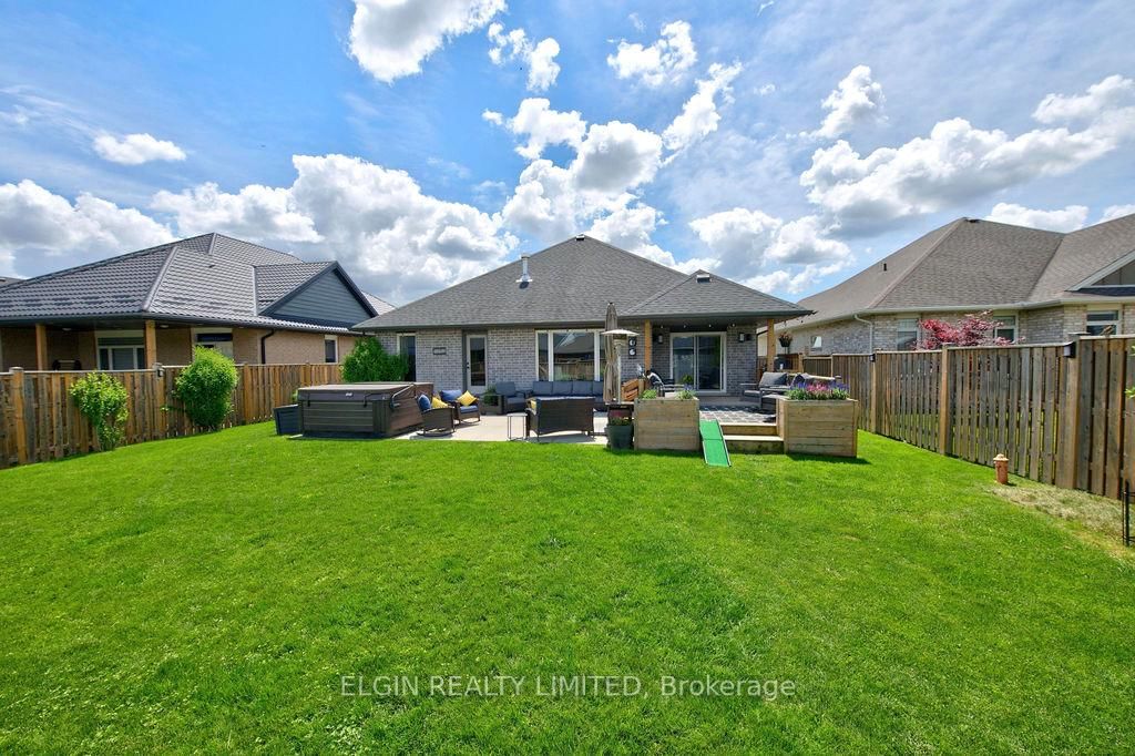 40 Glengariff Drive • Southwold, ON photo 41