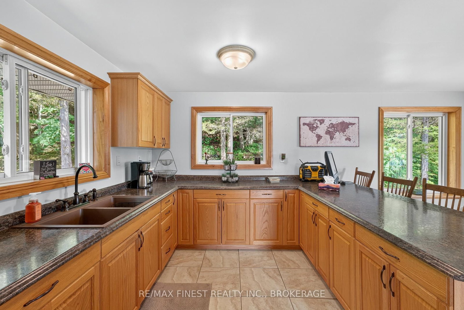 1076 Chester Lane • Hartington, ON photo 16