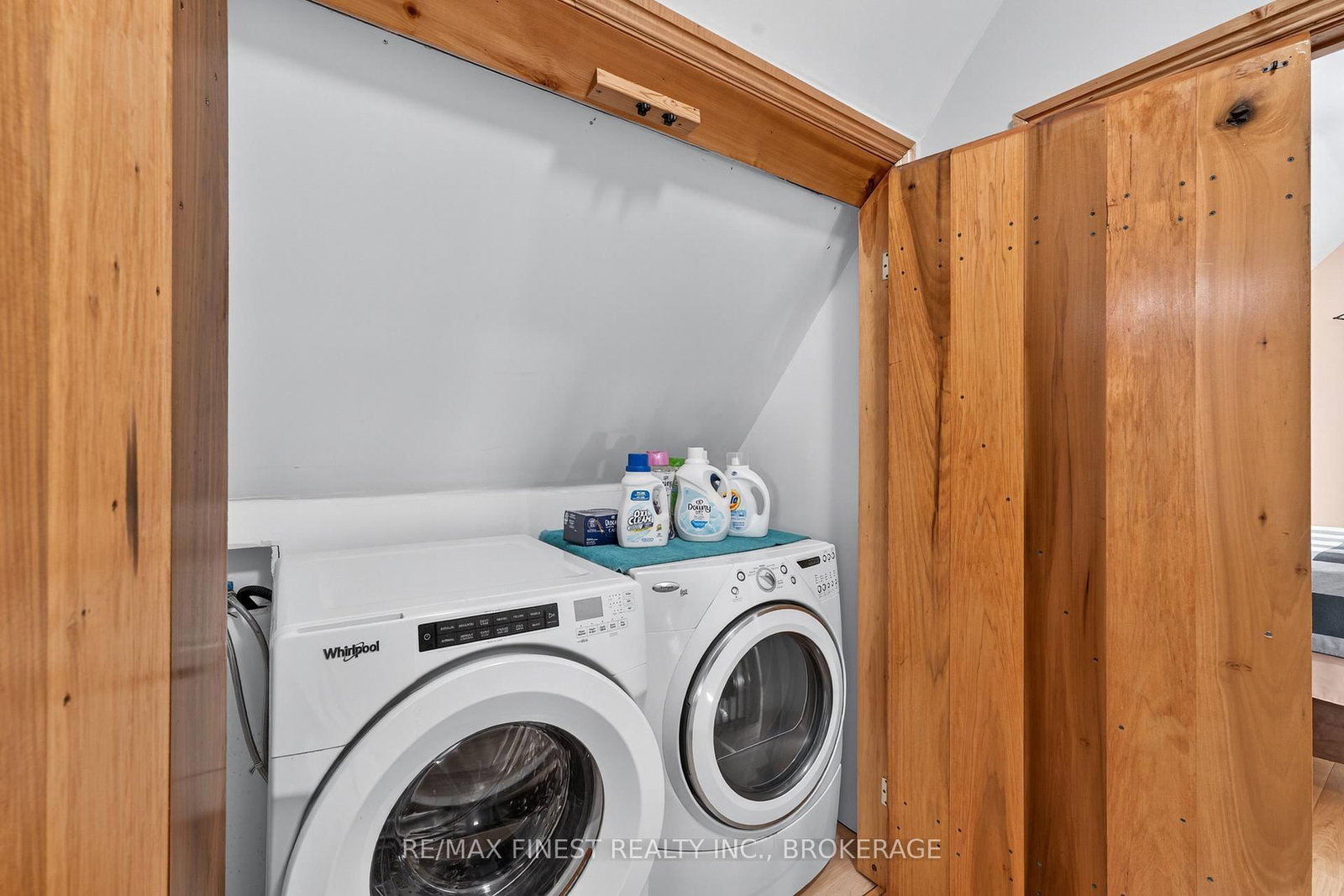 1076 Chester Lane • Hartington, ON photo 21