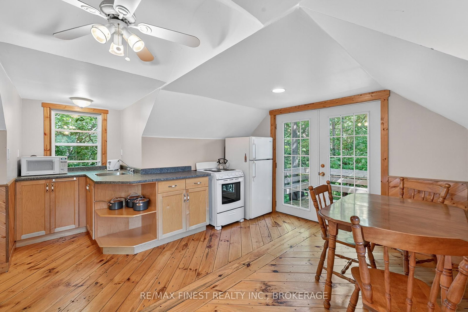 1076 Chester Lane • Hartington, ON photo 38