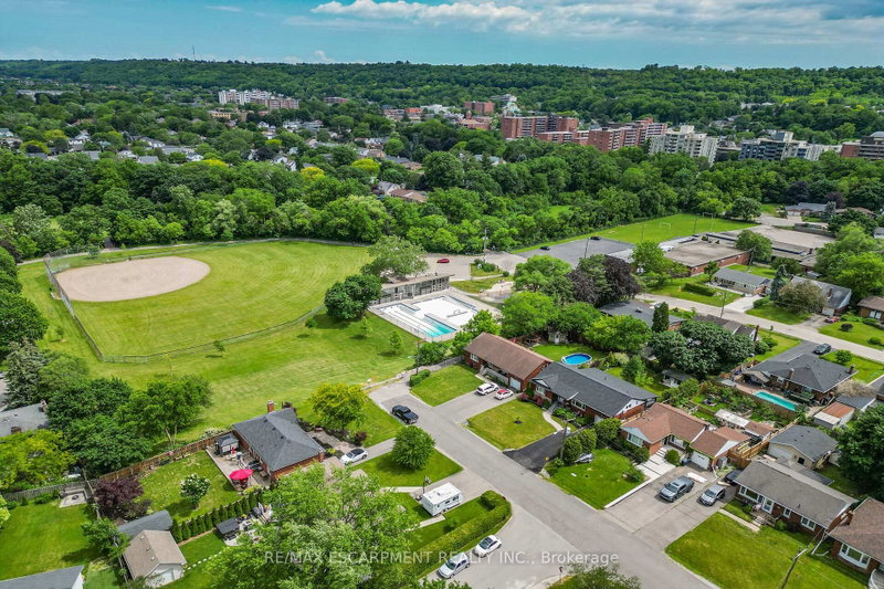 55 Glenview Drive
