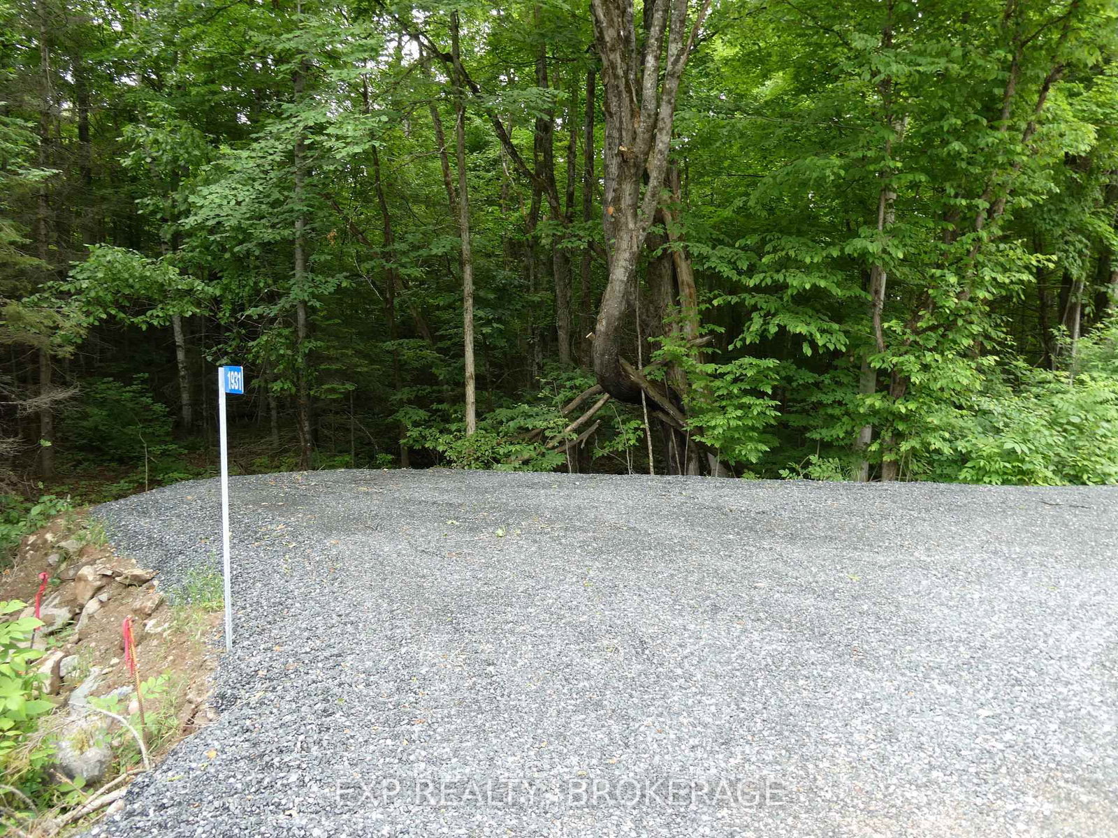 1931 ELM TREE, Arden, Ontario K0H 1B0