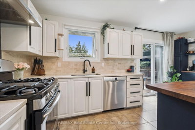 152 WELLINGTON ROAD 7 • Centre Wellington, ON photo 5