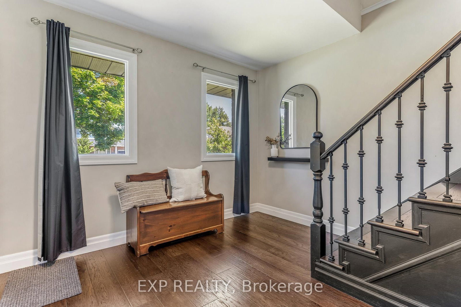 4512 Cedarbrook Lane • Lincoln, ON photo 4