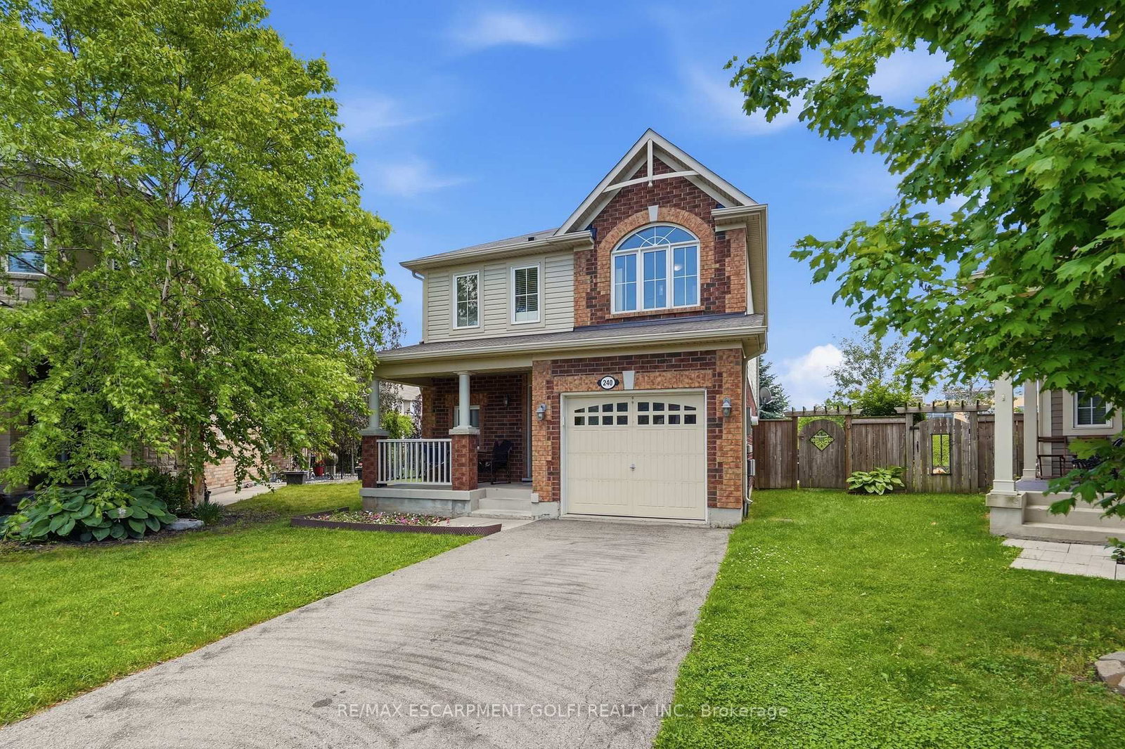 240 Emick Drive • Hamilton, ON photo 6