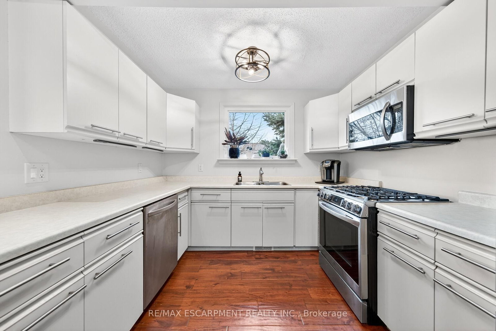 108 Lakeside Drive • Haldimand, ON photo 12