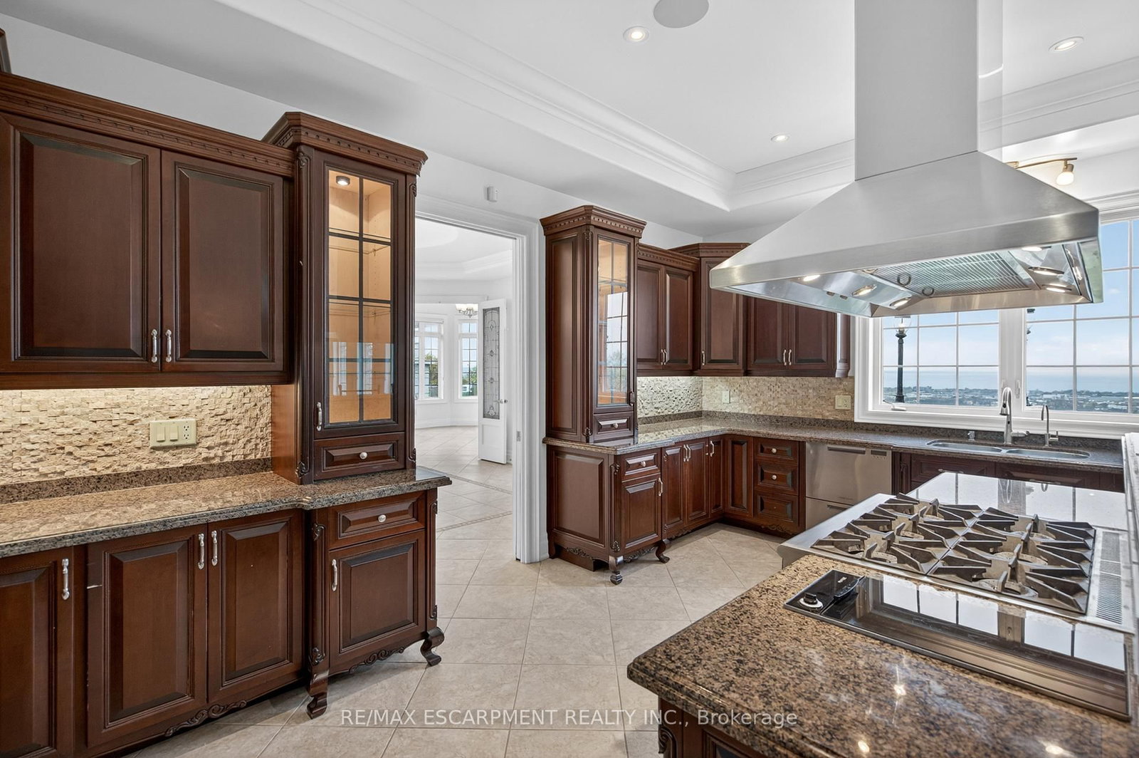 803 Ridge Road • Hamilton, ON photo 21