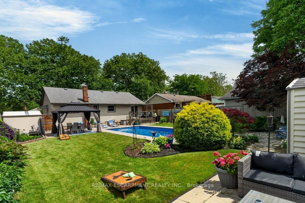 15 Roxanne Drive • St. Catharines, ON photo 31