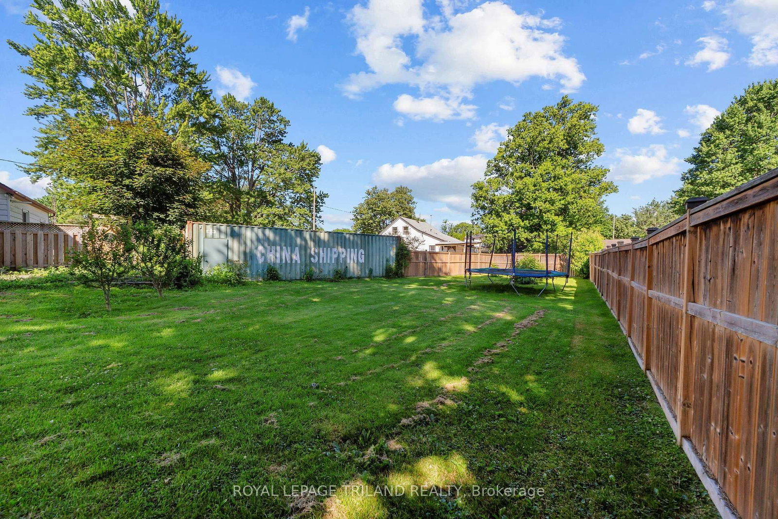15 Dundas Street • Newbury, ON photo 15