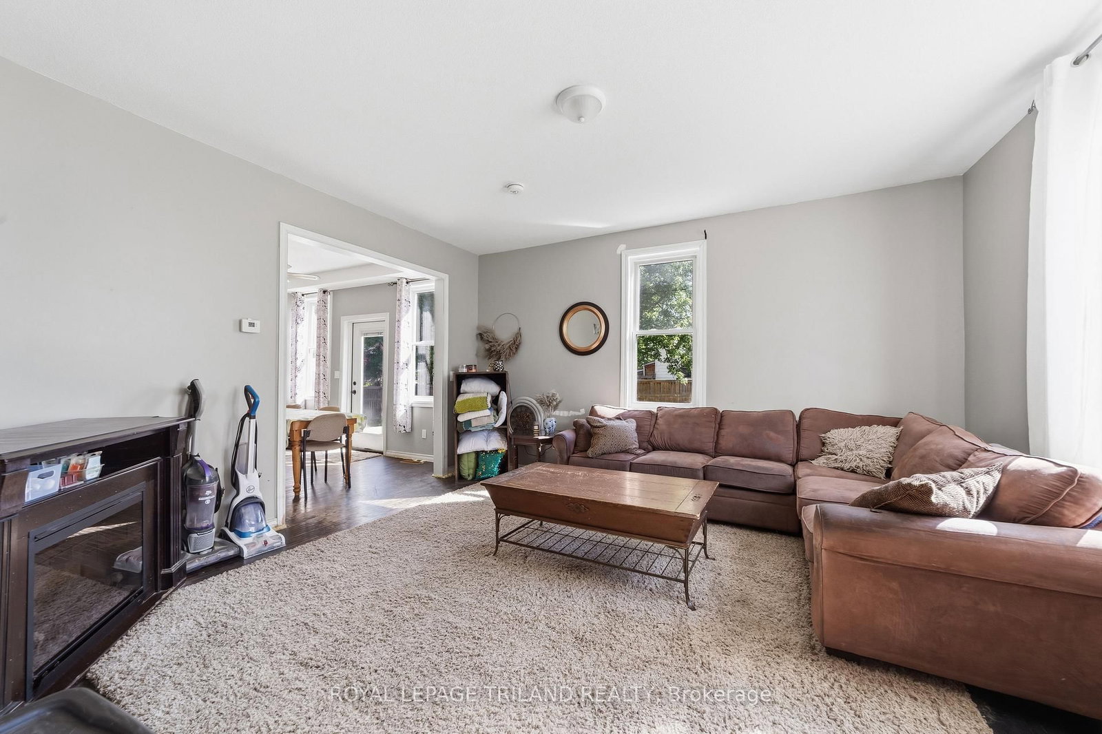 15 Dundas Street • Newbury, ON photo 19