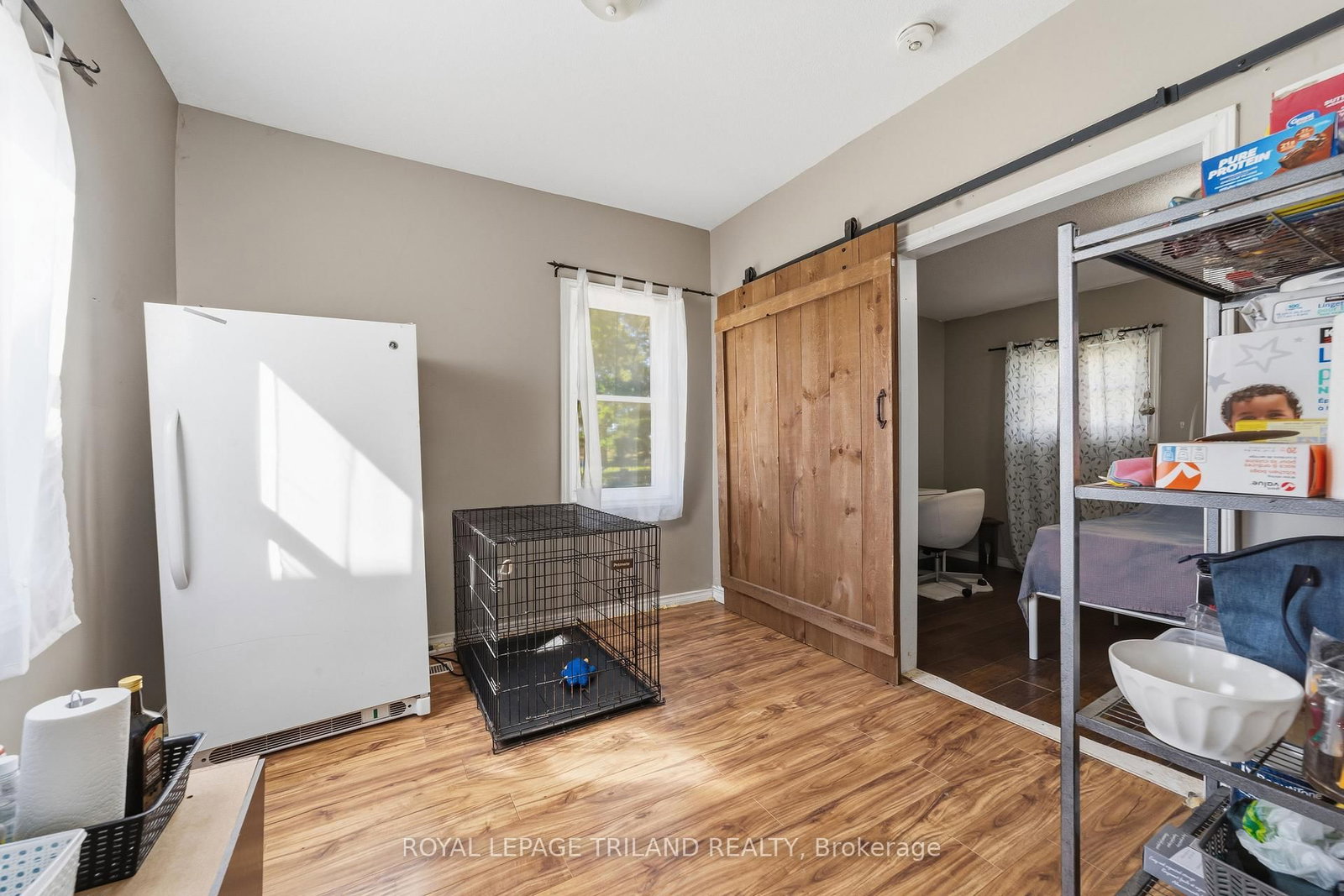 15 Dundas Street • Newbury, ON photo 27