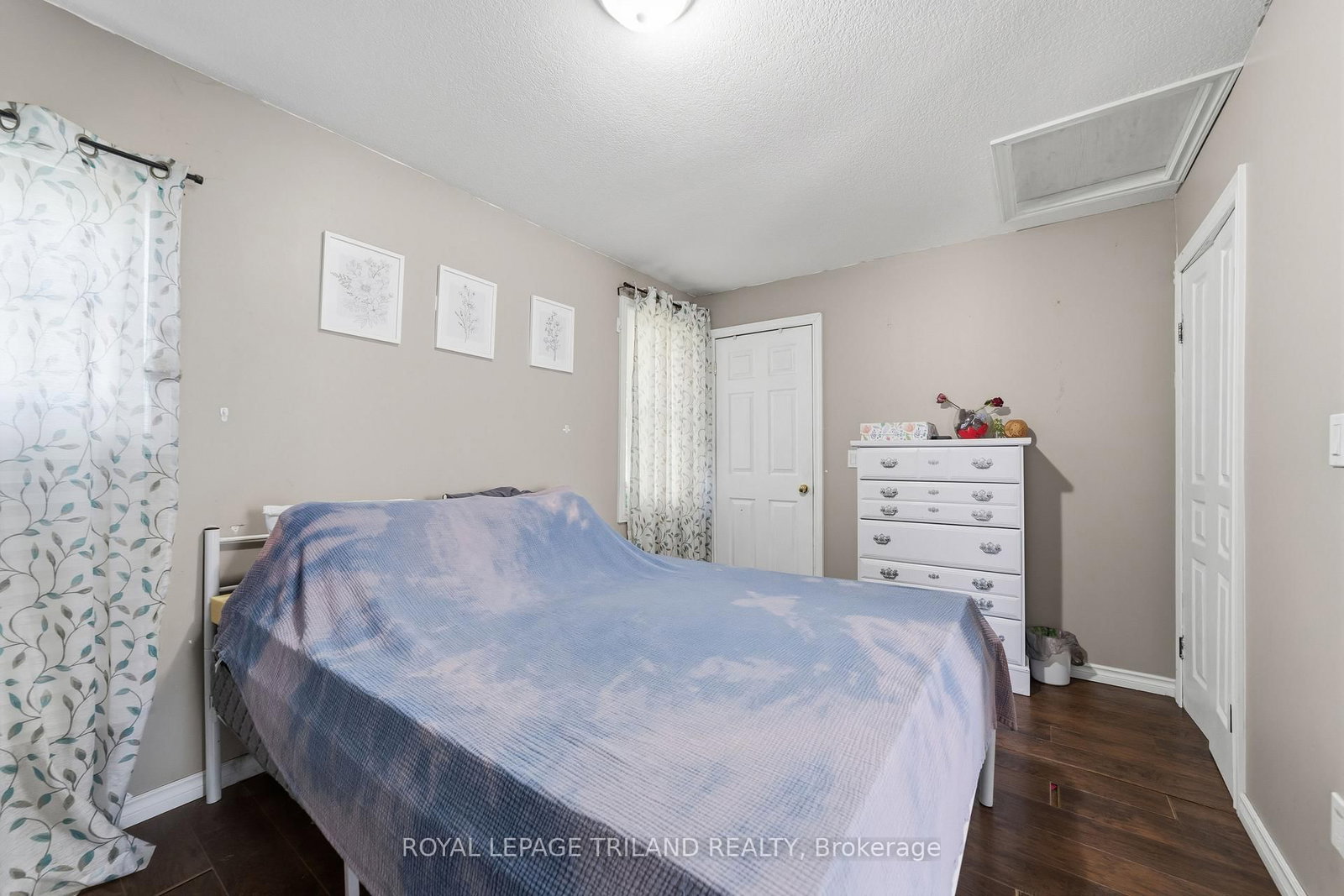 15 Dundas Street • Newbury, ON photo 29