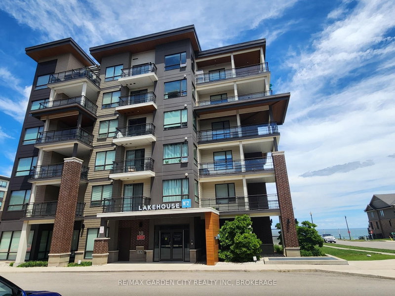 206 - 10 Esplanade Lane