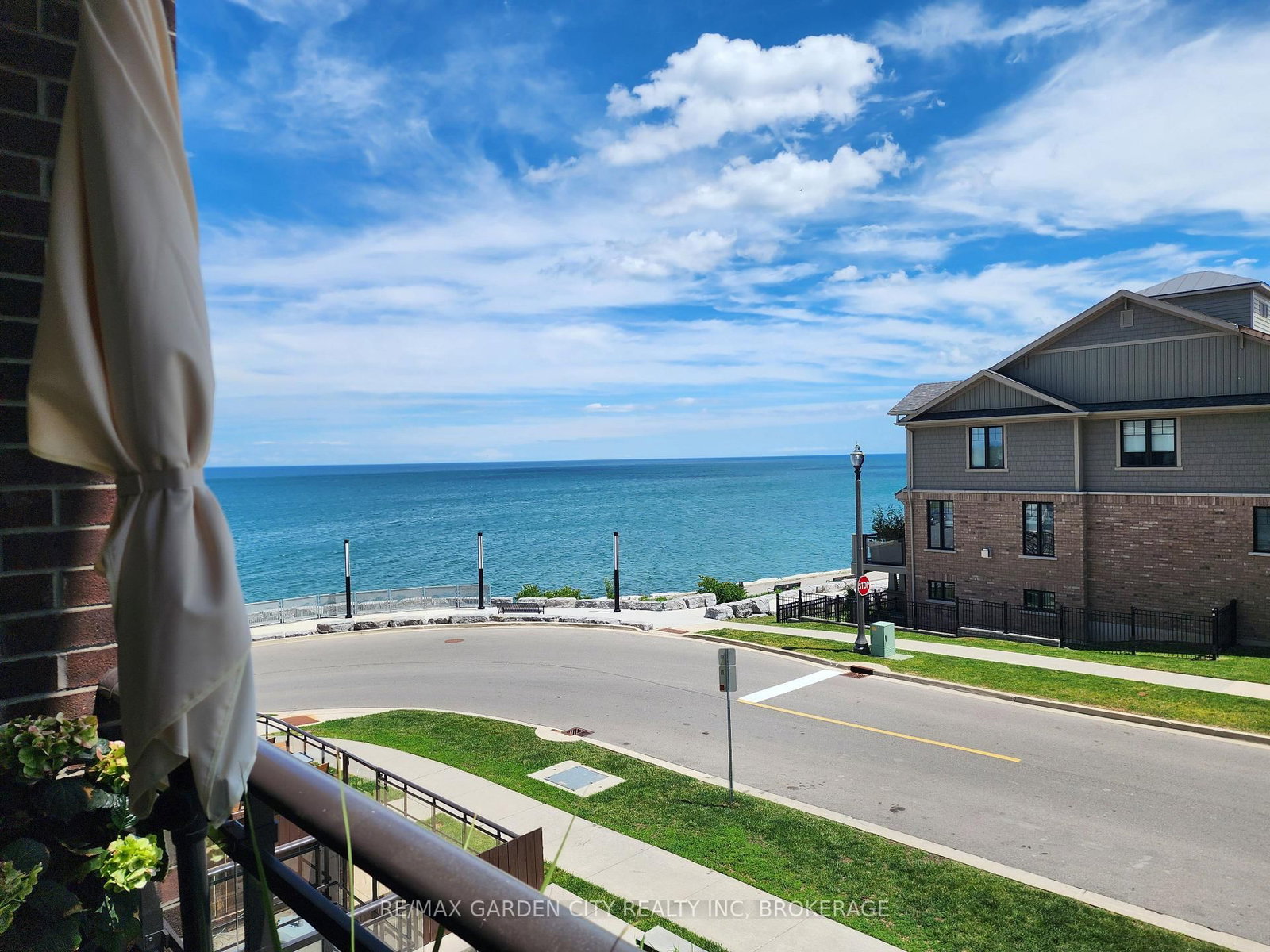 10 Esplanade Lane • #206 • Grimsby, ON photo 10