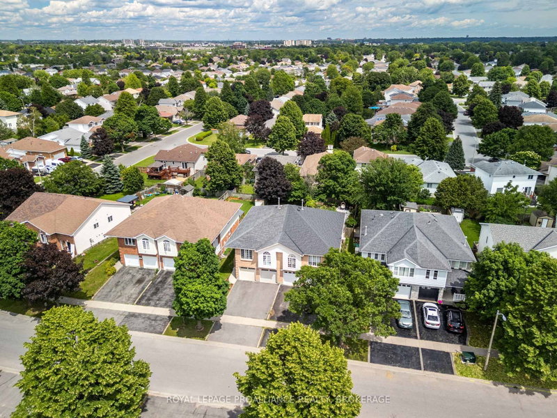 653 Barnsley Crescent
