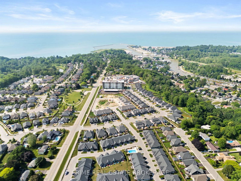 6 - 62 Compass Trail