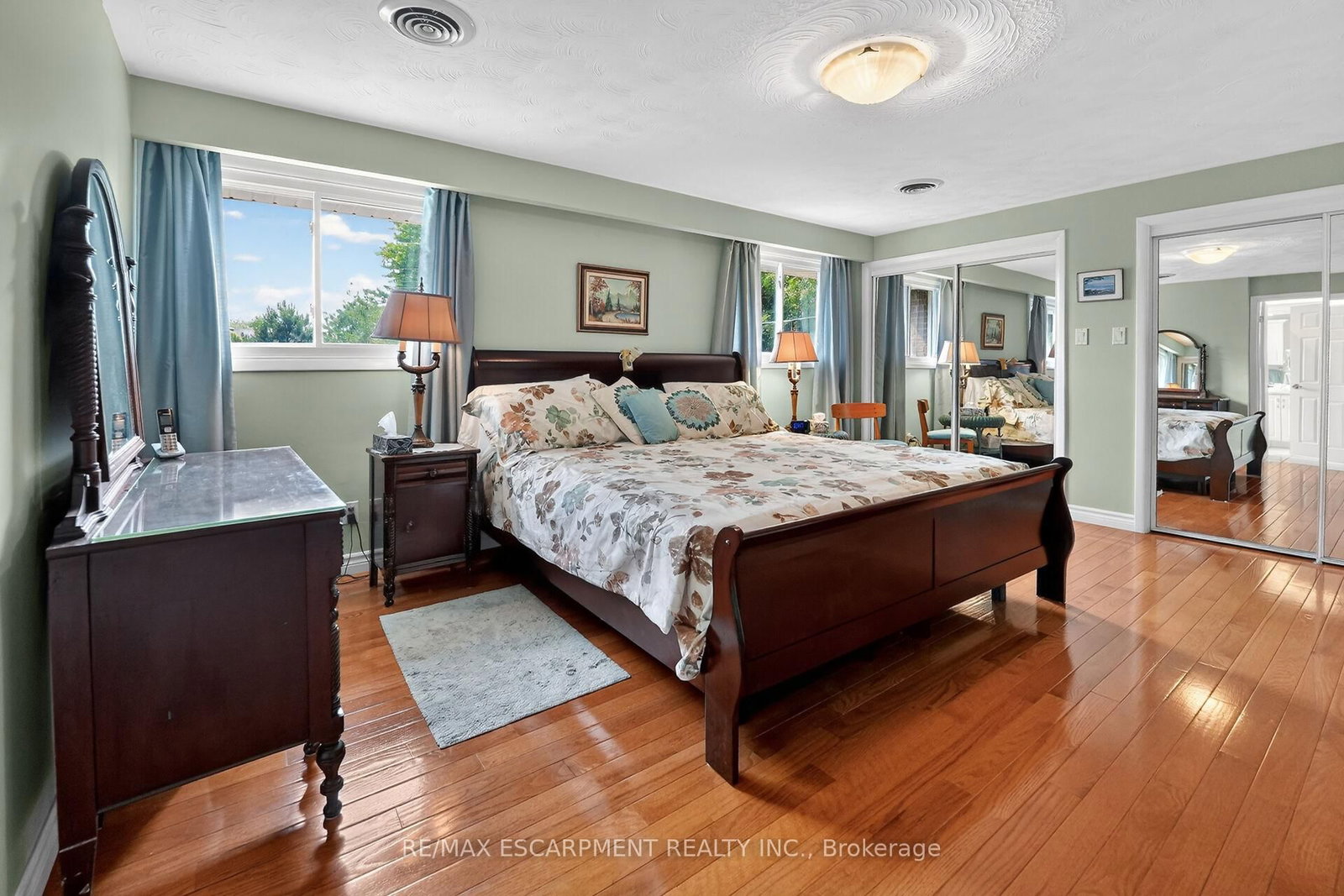 99 Elmhurst Drive • Hamilton, ON photo 21