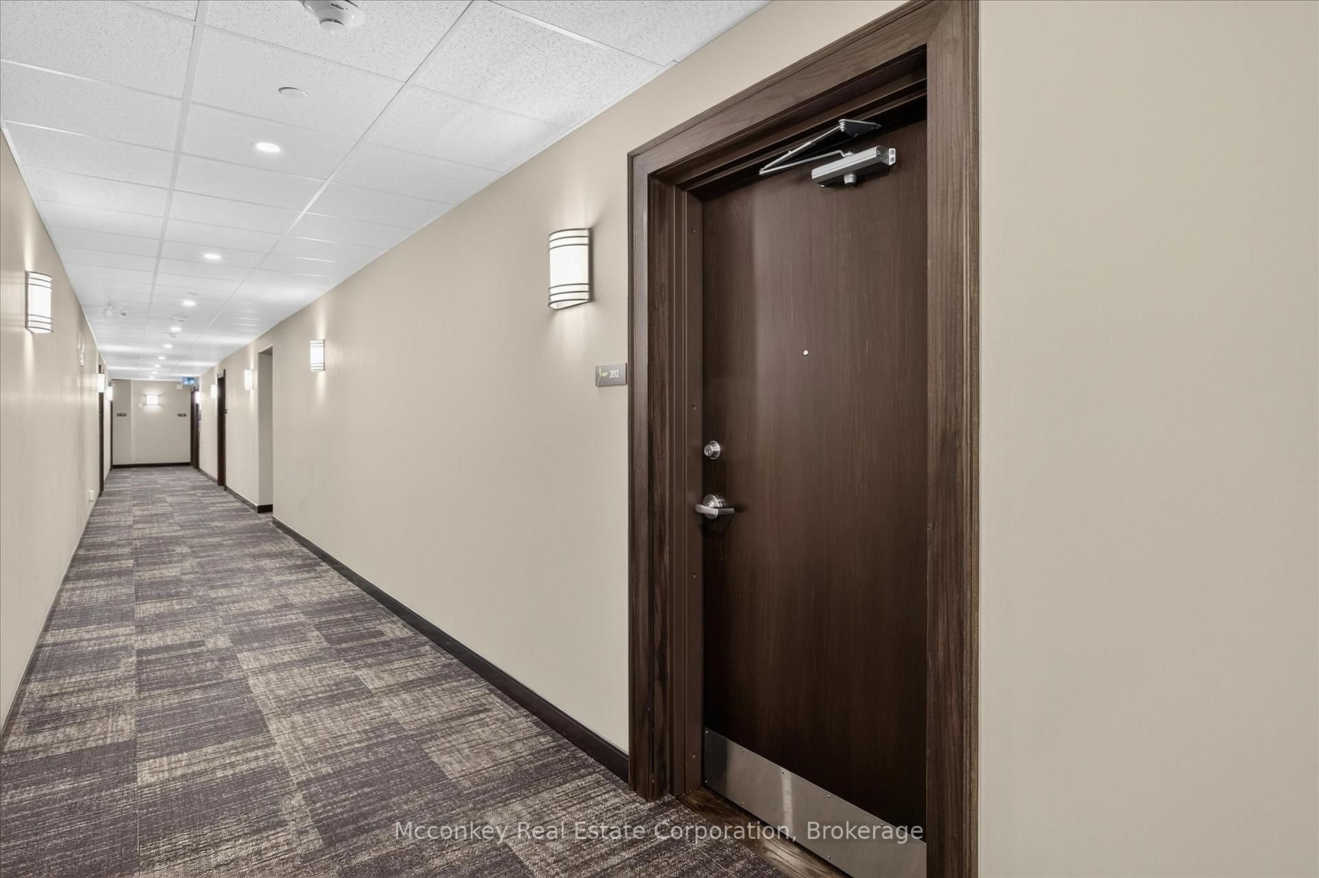 19 Hampton Lane, Unit 2