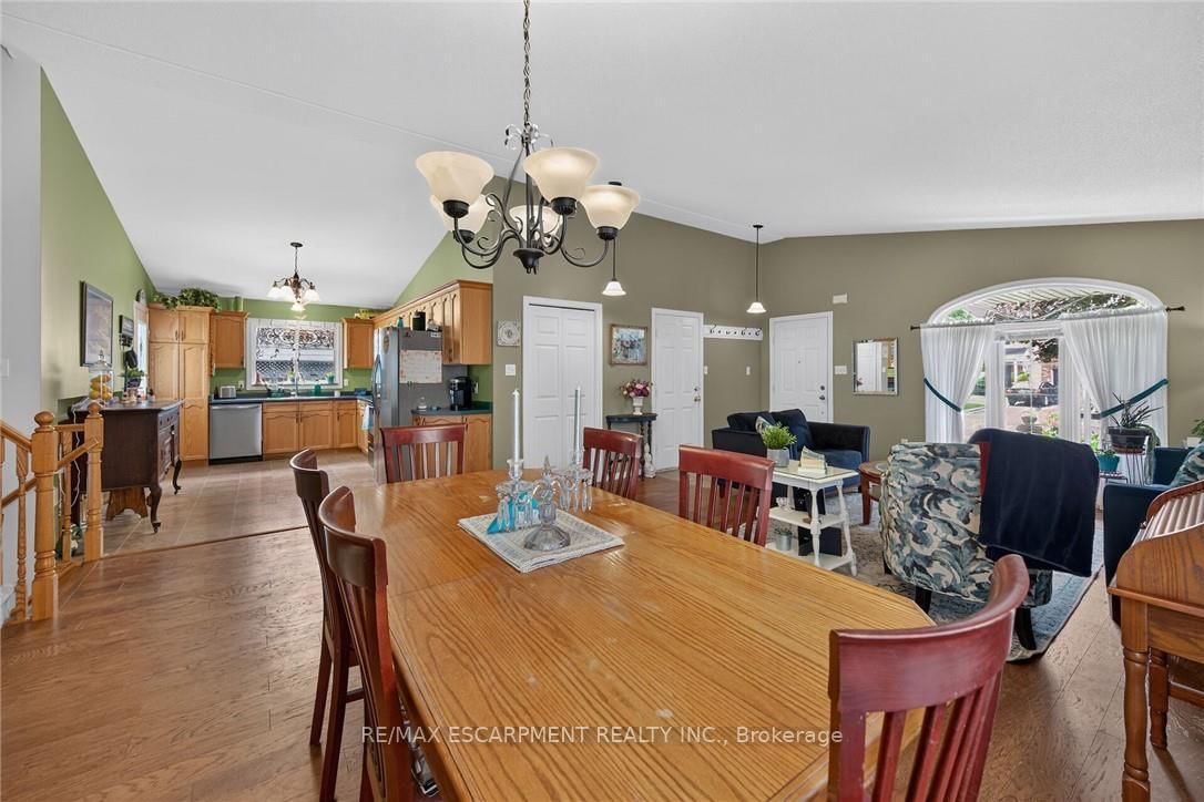 64 Caledonia Avenue • Haldimand, ON photo 11