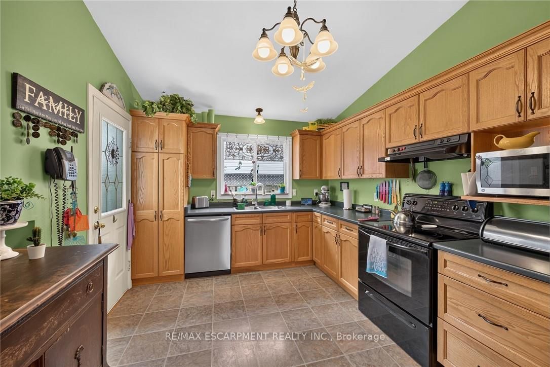 64 Caledonia Avenue • Haldimand, ON photo 13