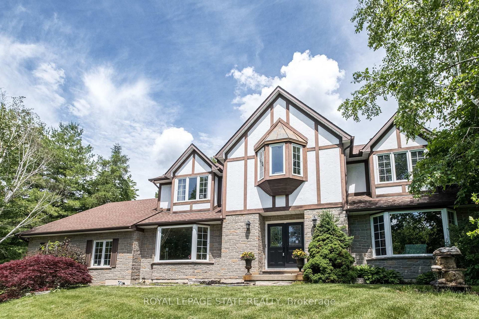 Detached House for sale at 1 Kusins Court, Hamilton, Ontario, L9H 6Z4 - Greensville - MLS: X13489742