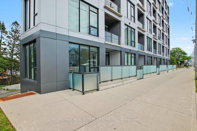 101 - 690 King Street W