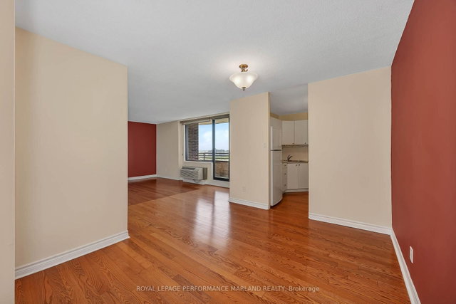 1903 - 71 Somerset Street W