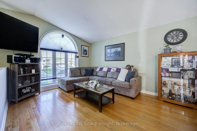 7880 Ascot Circle