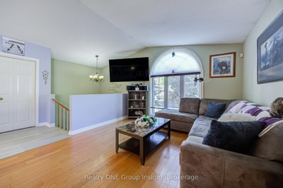 7880 Ascot Circle • Niagara Falls, ON photo 4