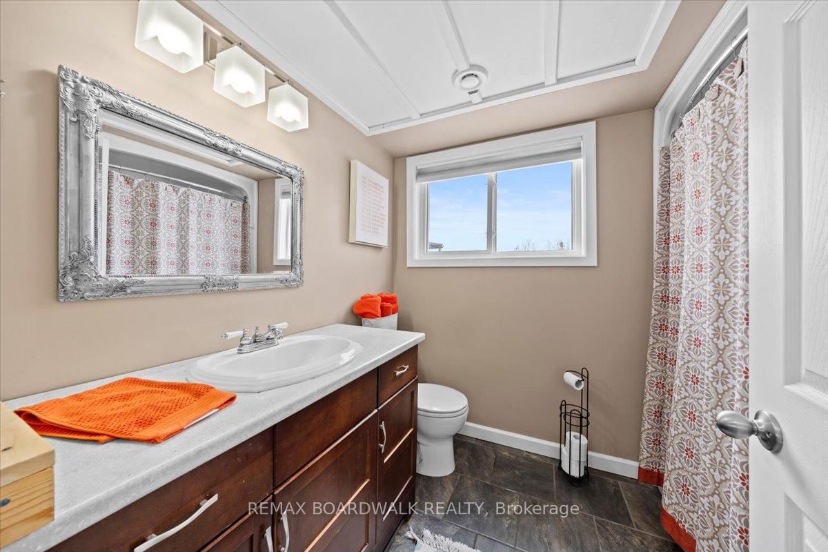 1644 Drummond Con 7 Road • Perth, ON photo 35
