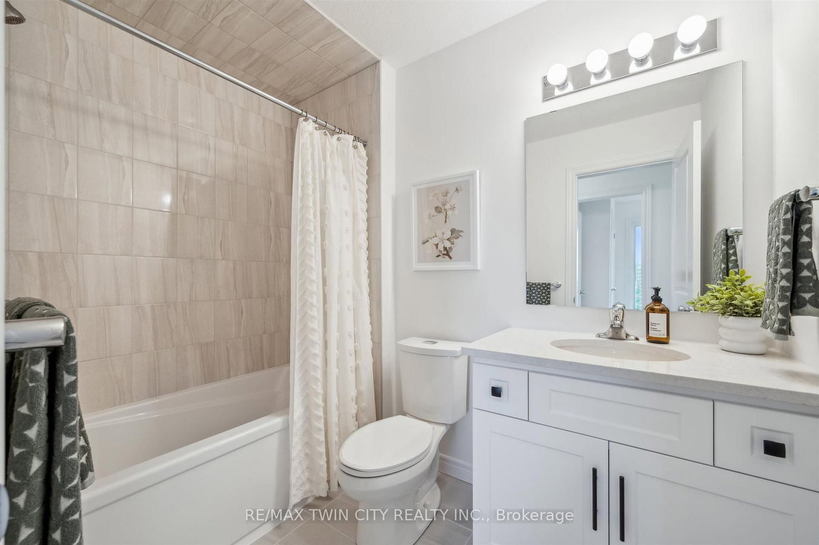 2 Sora Lane • Guelph, ON photo 19