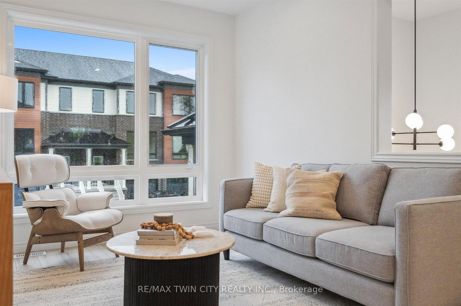 2 Sora Lane • Guelph, ON photo 25
