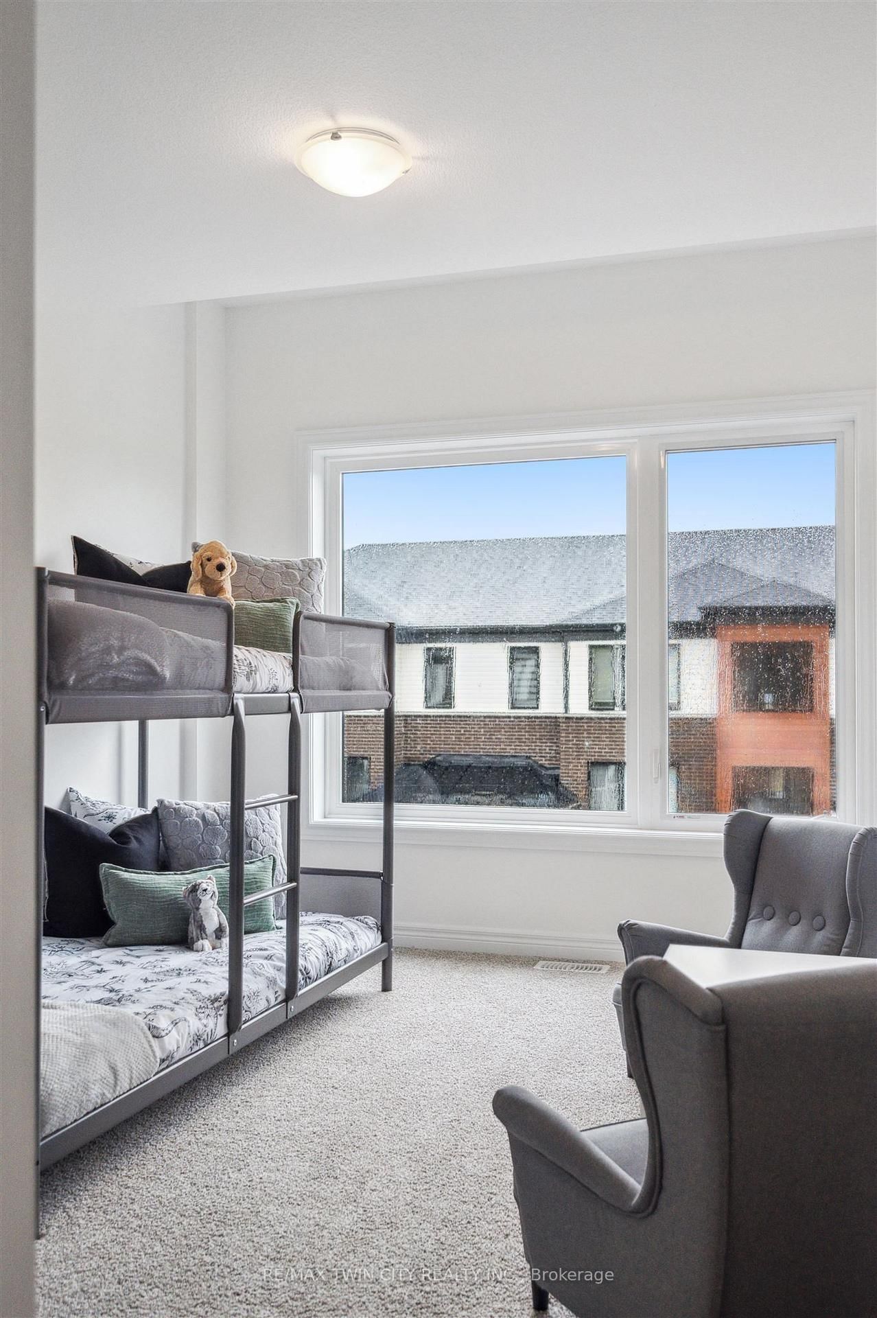 2 Sora Lane • Guelph, ON photo 30