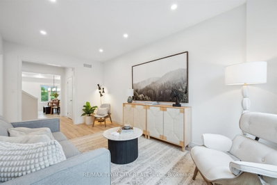 2 Sora Lane • Guelph, ON photo 6