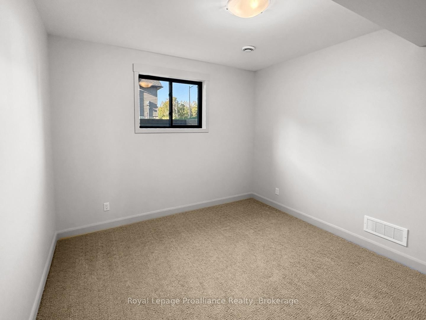 37 Deerview Drive • Ingleside, ON photo 39