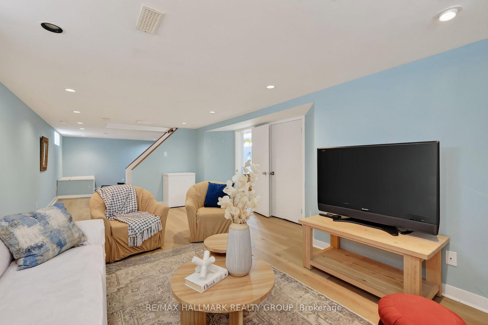 1680 Rhodes Court • Ottawa, ON photo 34