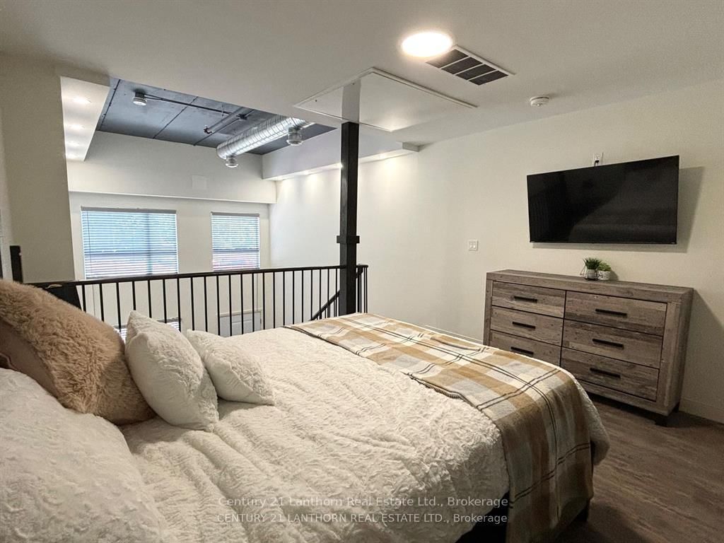 135 Station Street S, Unit 103