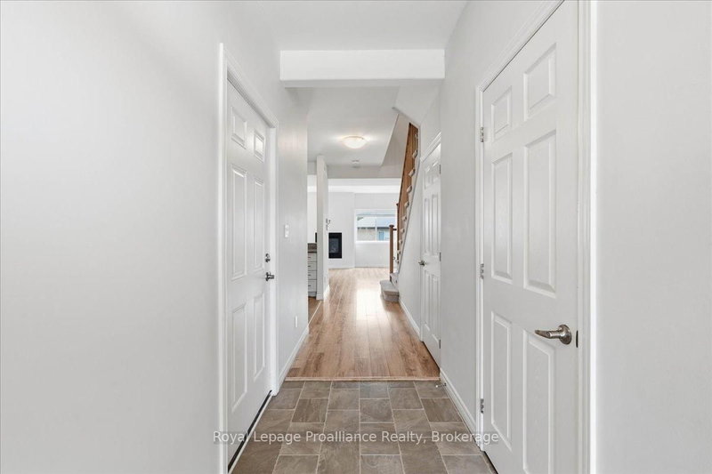 16 Ledgerock Court