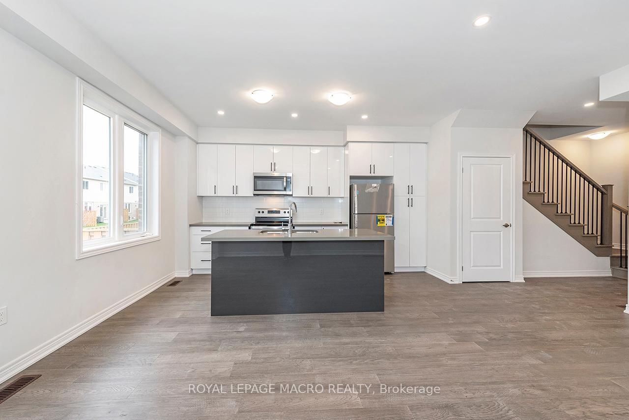 22 Linden Park Lane • Hamilton, ON photo 13