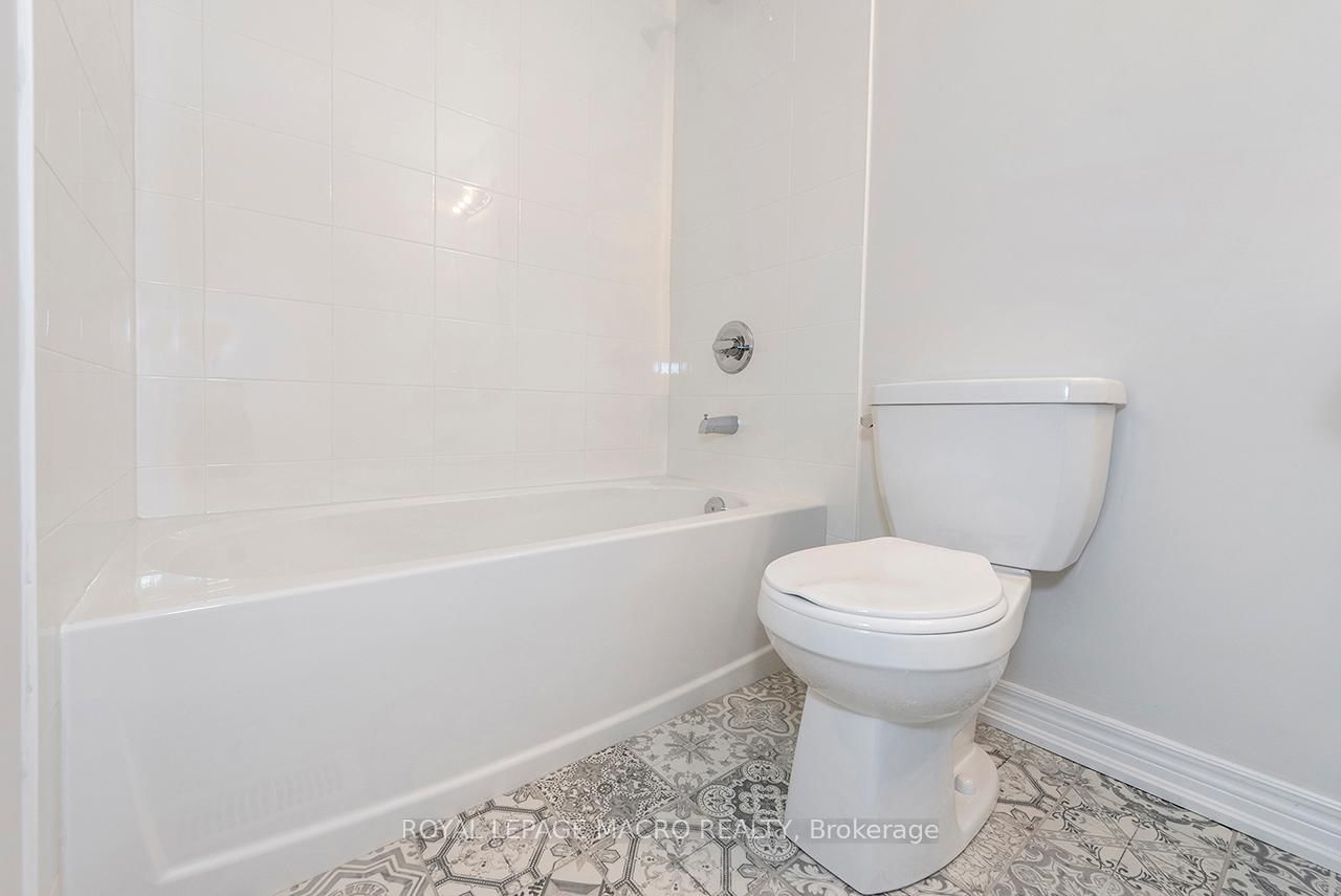 22 Linden Park Lane • Hamilton, ON photo 27