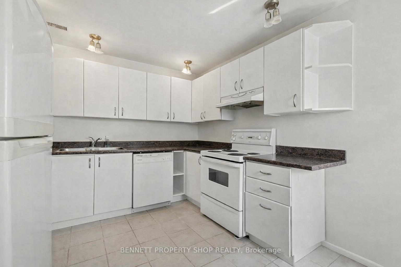 34 Hazel Street • Ottawa, ON photo 13