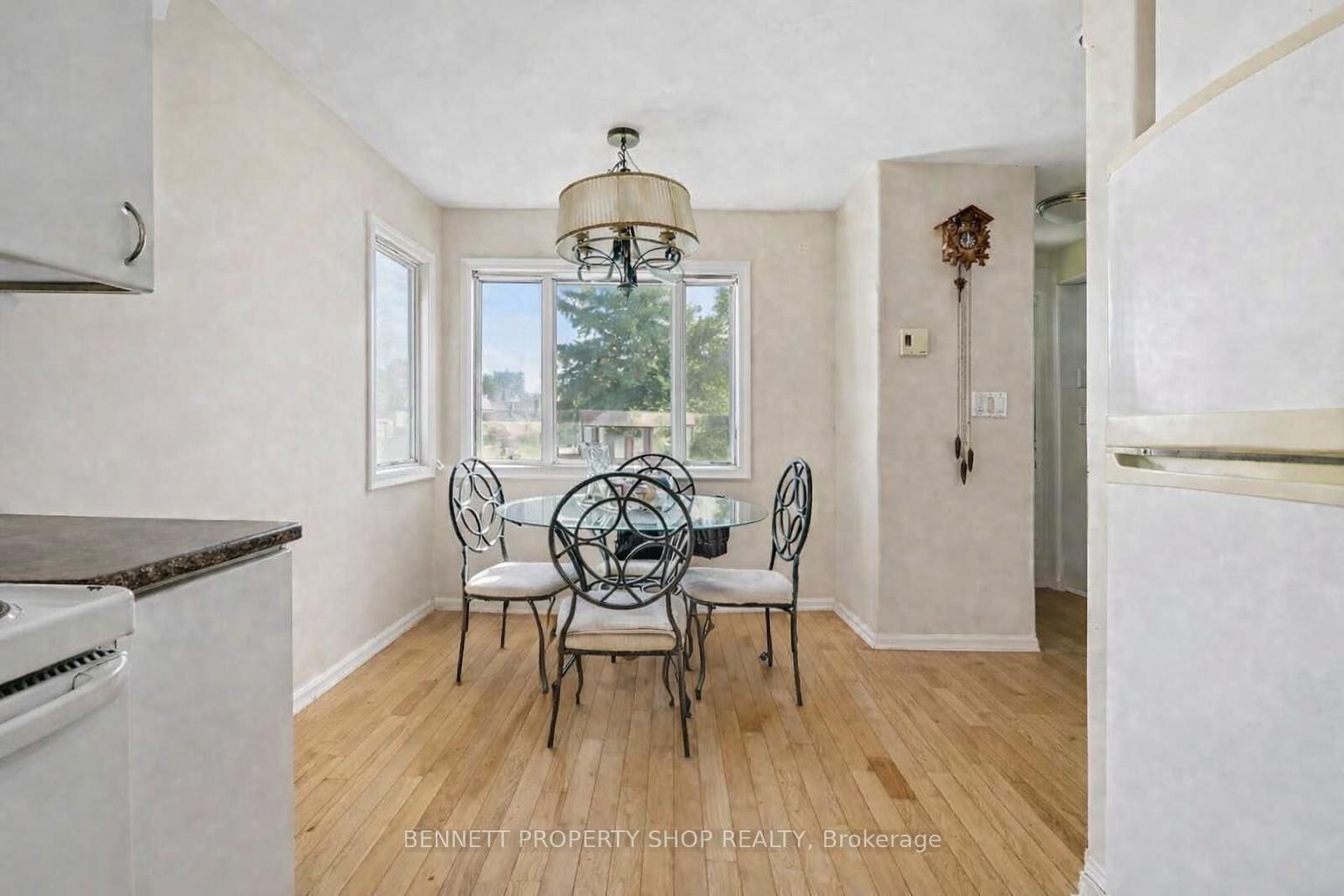 34 Hazel Street • Ottawa, ON photo 14
