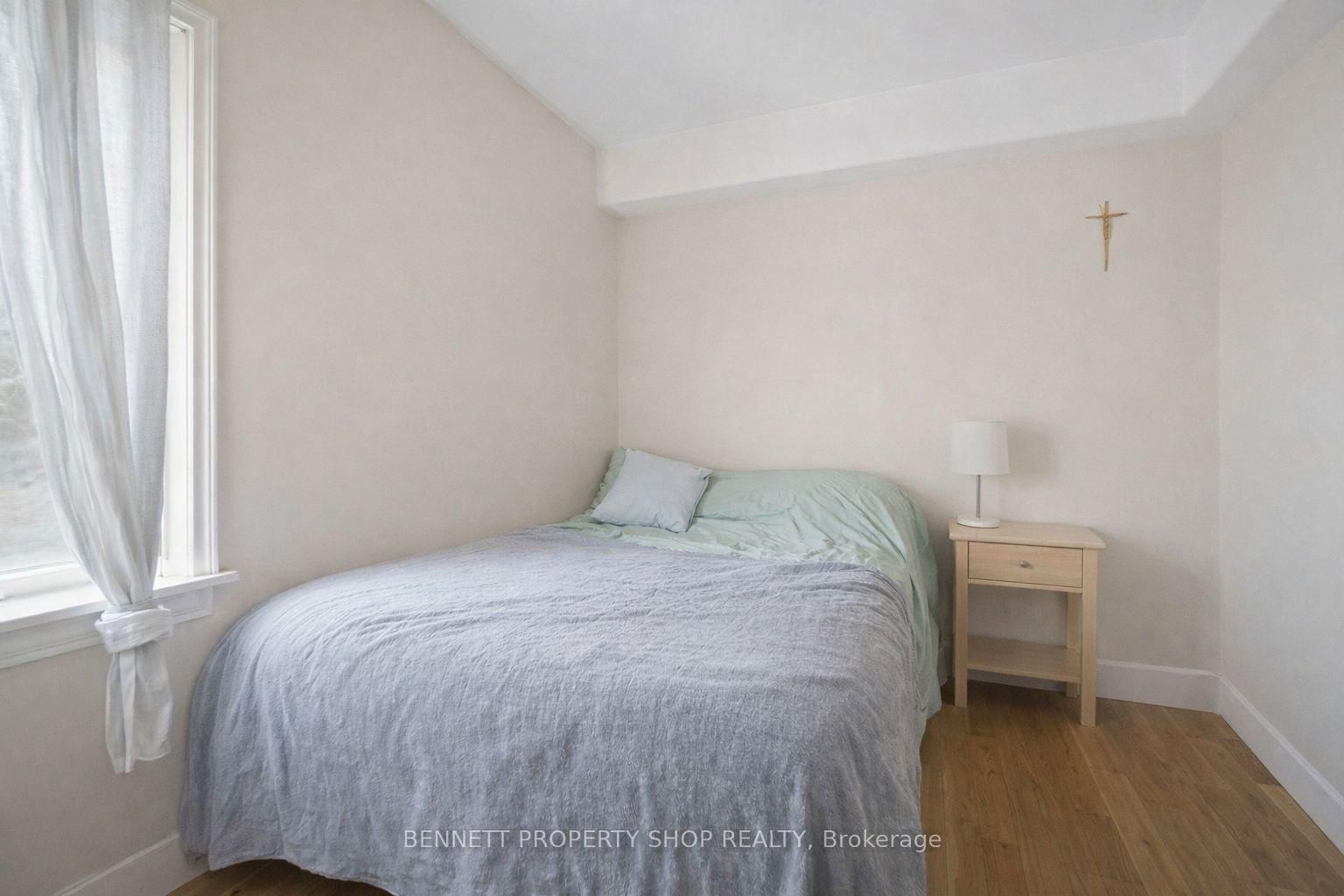 34 Hazel Street • Ottawa, ON photo 15