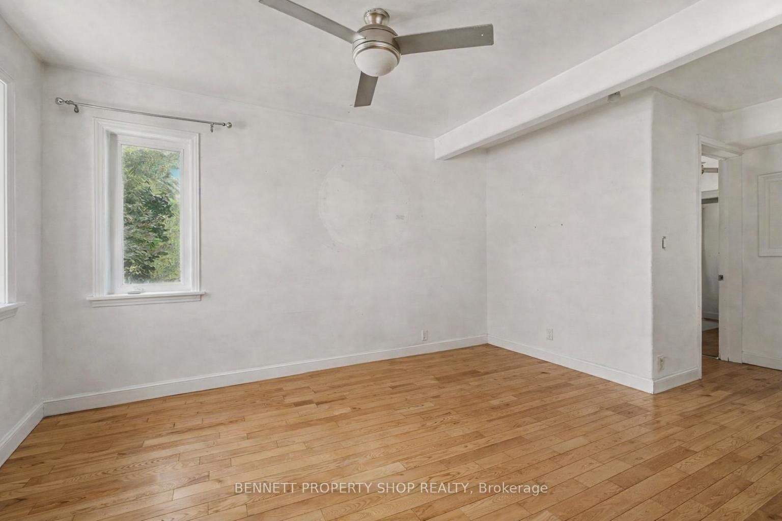 34 Hazel Street • Ottawa, ON photo 16