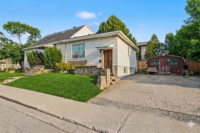 34 Hazel Street • Ottawa, ON photo 3