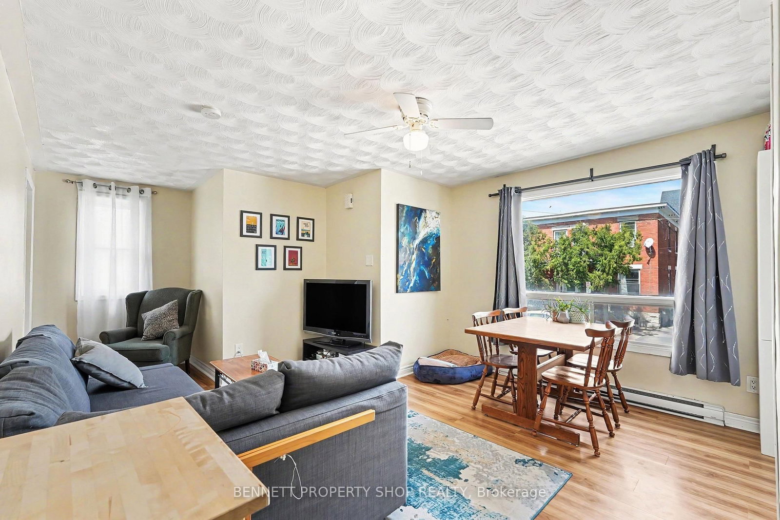 34 Hazel Street • Ottawa, ON photo 5