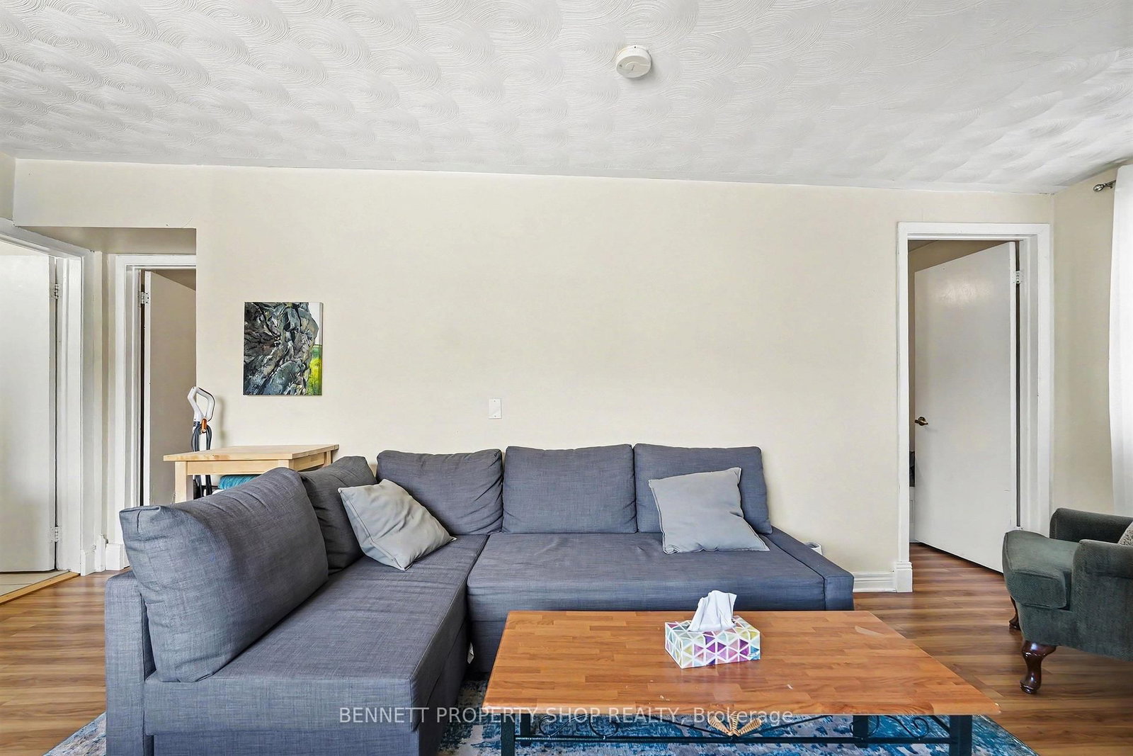 34 Hazel Street • Ottawa, ON photo 6